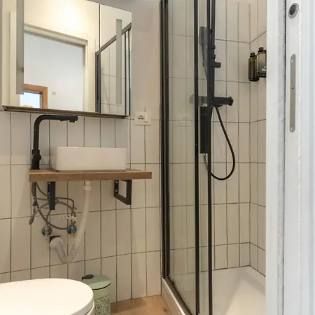 Apartmán Light-filled Duomo 2br2ba Top-floor Flat